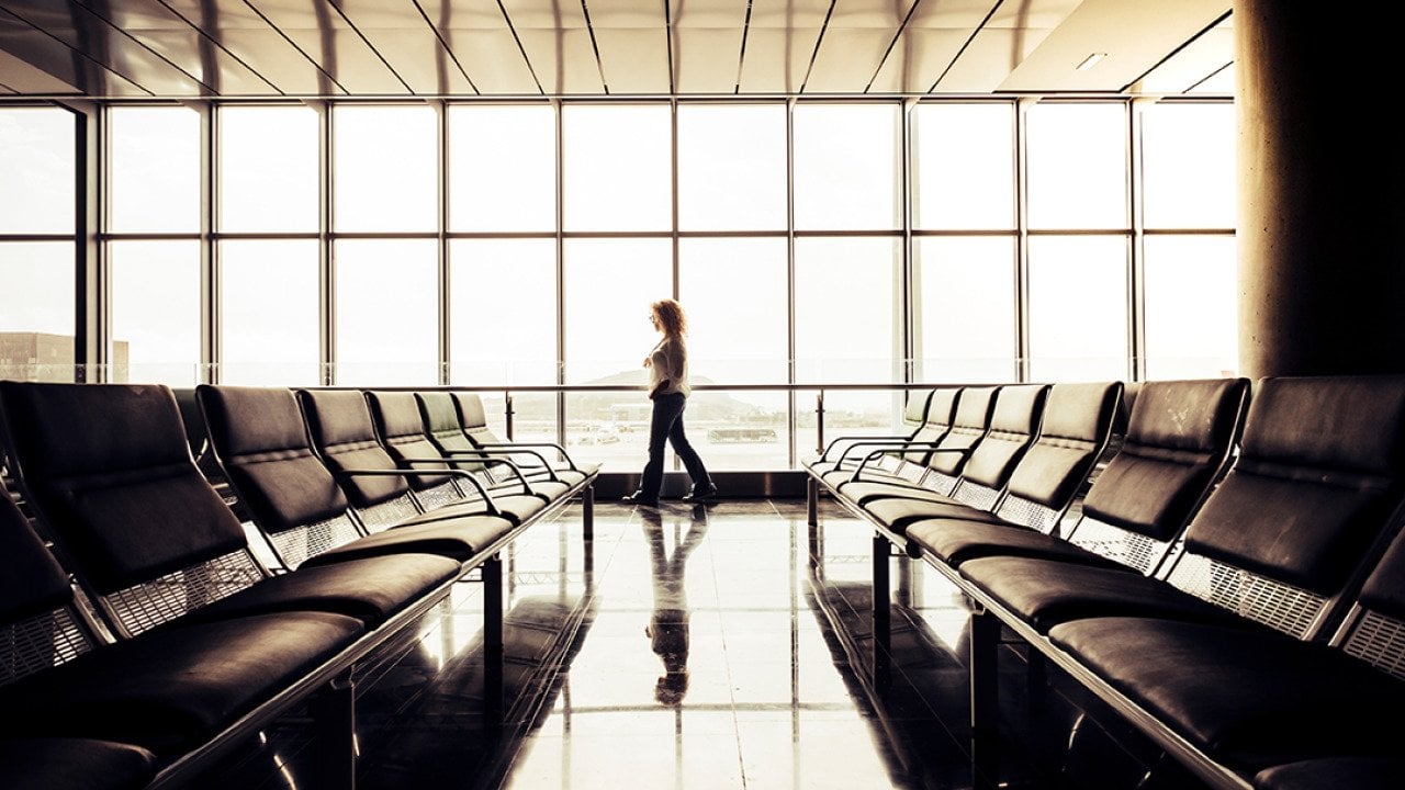 Forget ‘flying is statistically safe.’ Therapists have better advice for travel anxiety right now
