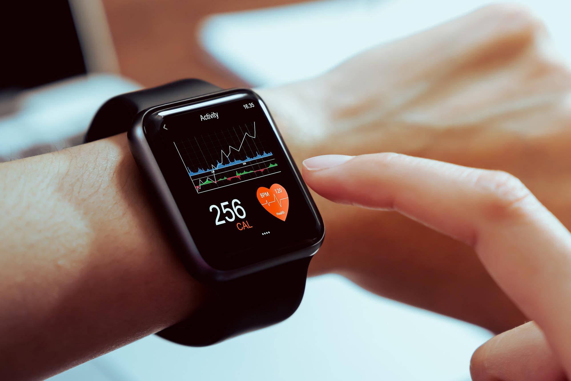 Scientists Use Smartwatch Data To Track the Hidden Health Effects of Air Pollution