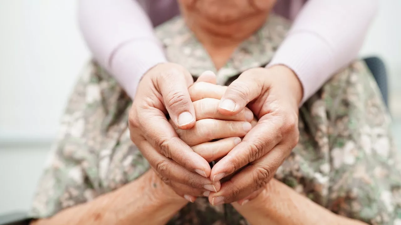 Woman with advanced Alzheimer's regained speech and memories after taking magic mushrooms