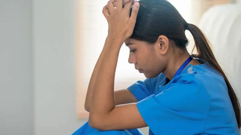 Doctors And Nurses Are Confessing "Dark Secrets" About The Medical Field That No One Knows