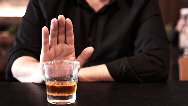 Doctor reveals what 30 days without alcohol does to the brain and body amid Dry January