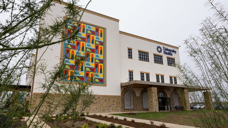 University Health opens Southside clinic next to new Palo Alto Hospital