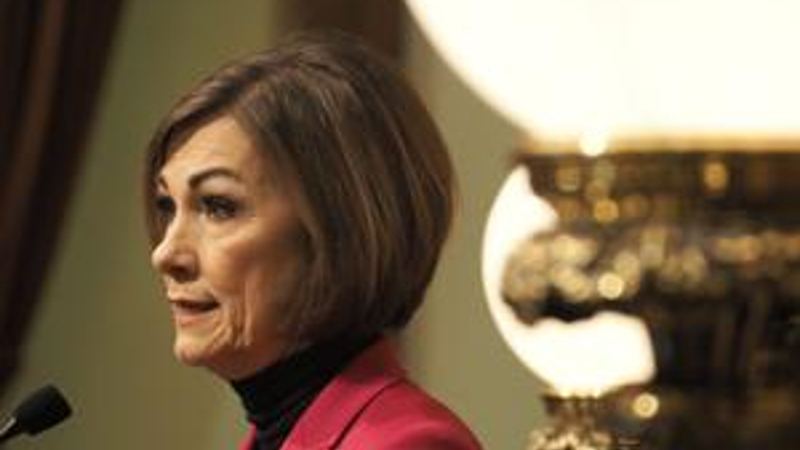 Gov. Reynolds announces push for increase in tobacco tax