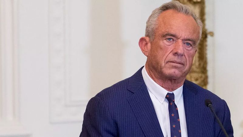 RFK Jr. Said This Diet Could 'Cure' Mental Illness. Here's A Fact Check.