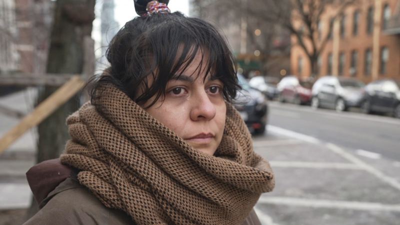 Patients hit dead ends with insurance 'ghost networks.' Now, some are suing.