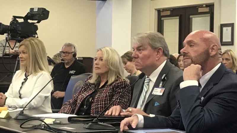 KY Hospital Association CEO out after decades with organization. No explanation given.