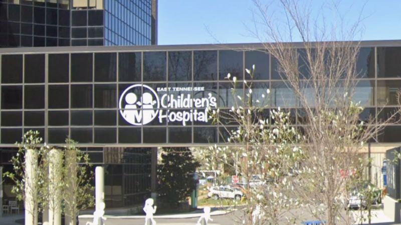 Dolly Parton Kids Hospital To Hit Pause On Behavior Clinic, Leaving Knoxville Families In Limbo