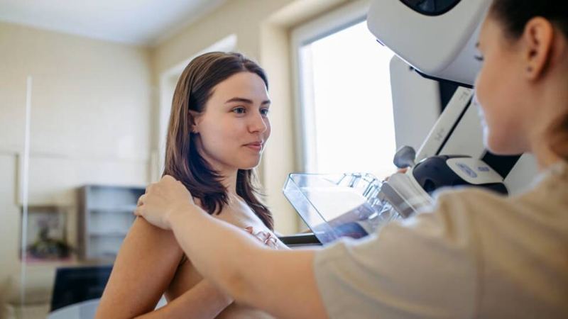 5 things Jewish women should know about breast cancer