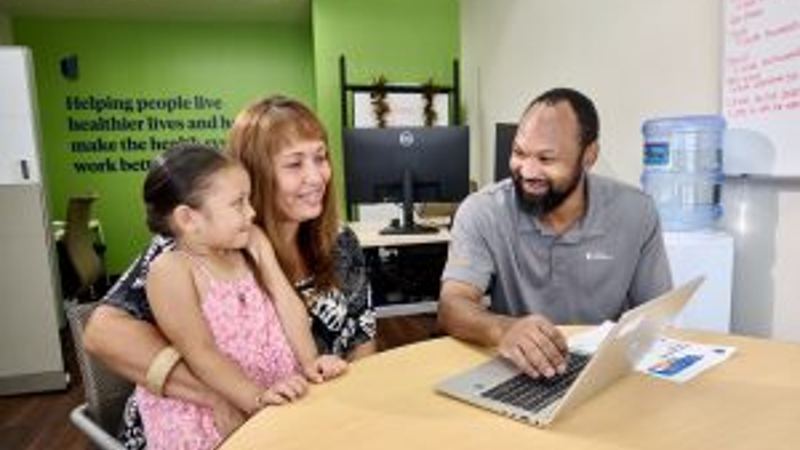 Op-Ed: Growing together, navigating pregnancy and family support across Hawaiʻi