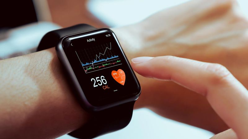 Scientists Use Smartwatch Data To Track the Hidden Health Effects of Air Pollution